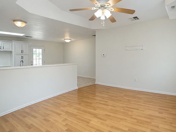 4th image of 304 Idlewild Dr