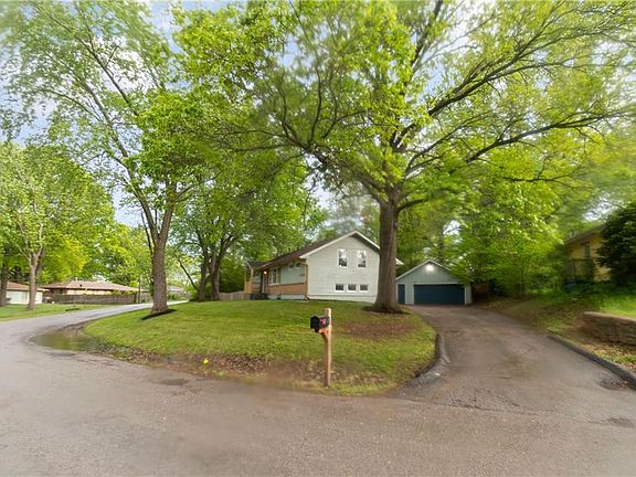 2nd image of 2500 N 65th St