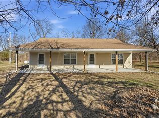 29506 S Morrow Rd, Garden City, MO 64747