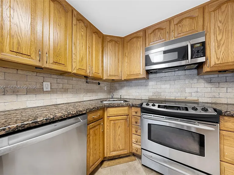 1865 79th Street Cswy #12D — Photo 13