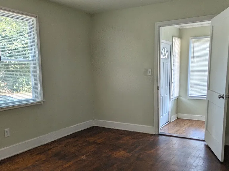 906 Central Ave — Photo 9