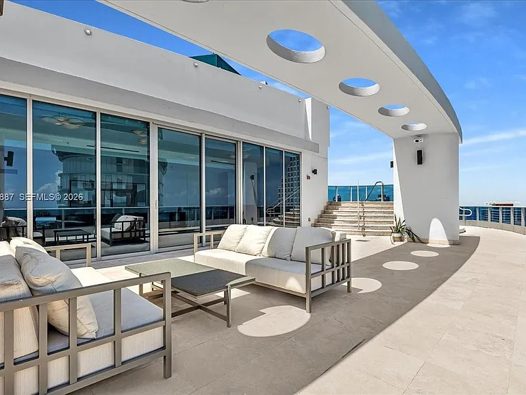 200 Biscayne Boulevard Way #Penthouse 5401 — Photo 31