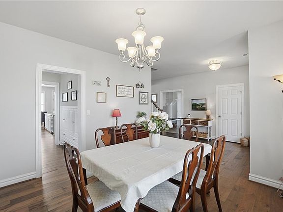 5th image of 3476 Raintree Cir