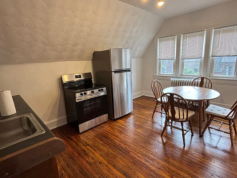 425 N Main St #3F — Photo 7