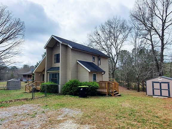 2nd image of 200 McCedar Rd