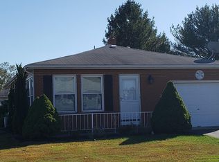 12 Bananier Dr, Toms River, NJ