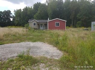 1842 E Burns Ct, Austin, IN 47102