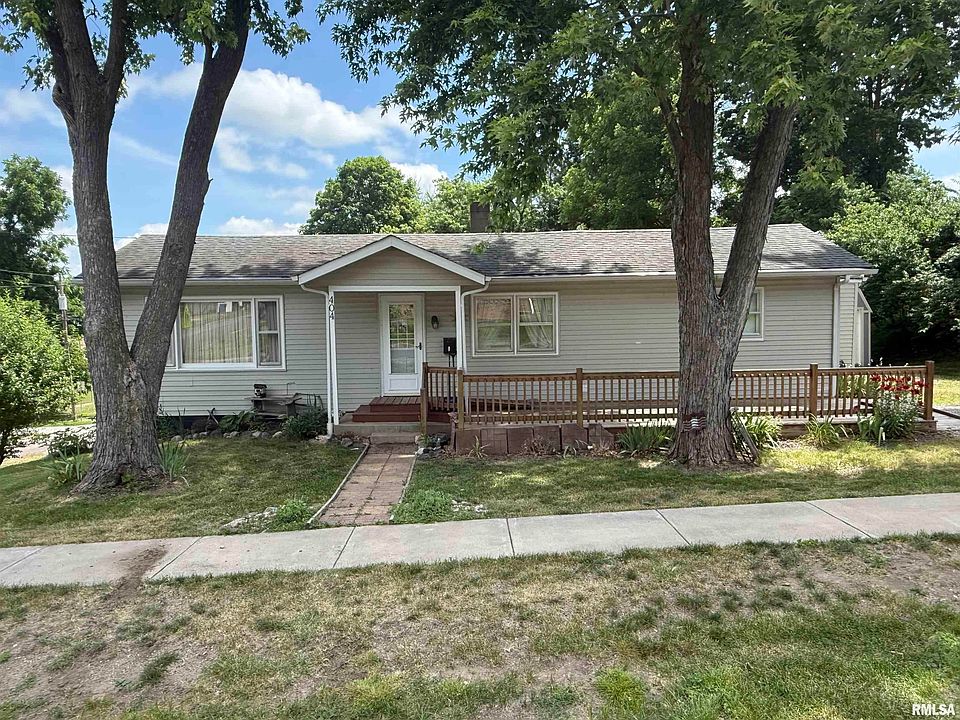 1st image of 404 S 12th St