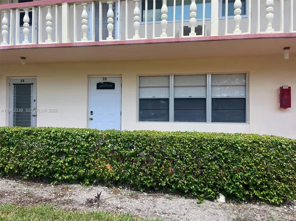 35 Camden E #B, West Palm Beach, FL 33417