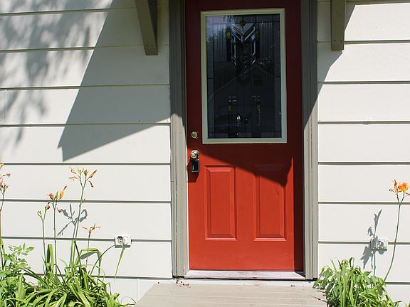 New Steps & Mini Roof