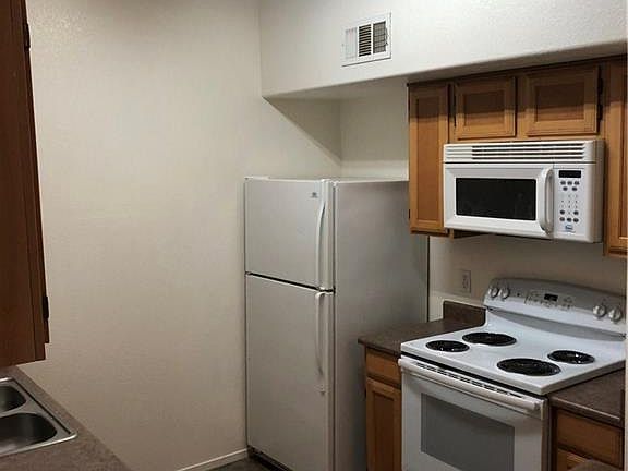 4th image of 45 Maleena Mesa St APT 613