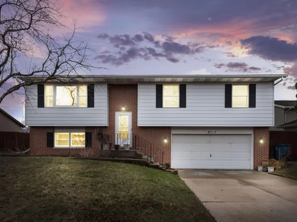 9707 Harrison St, Crown Point, IN 46307