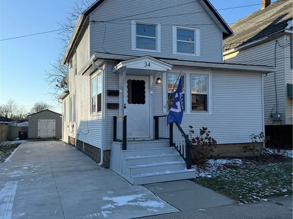 34 Livingston St, Lancaster, NY 14086