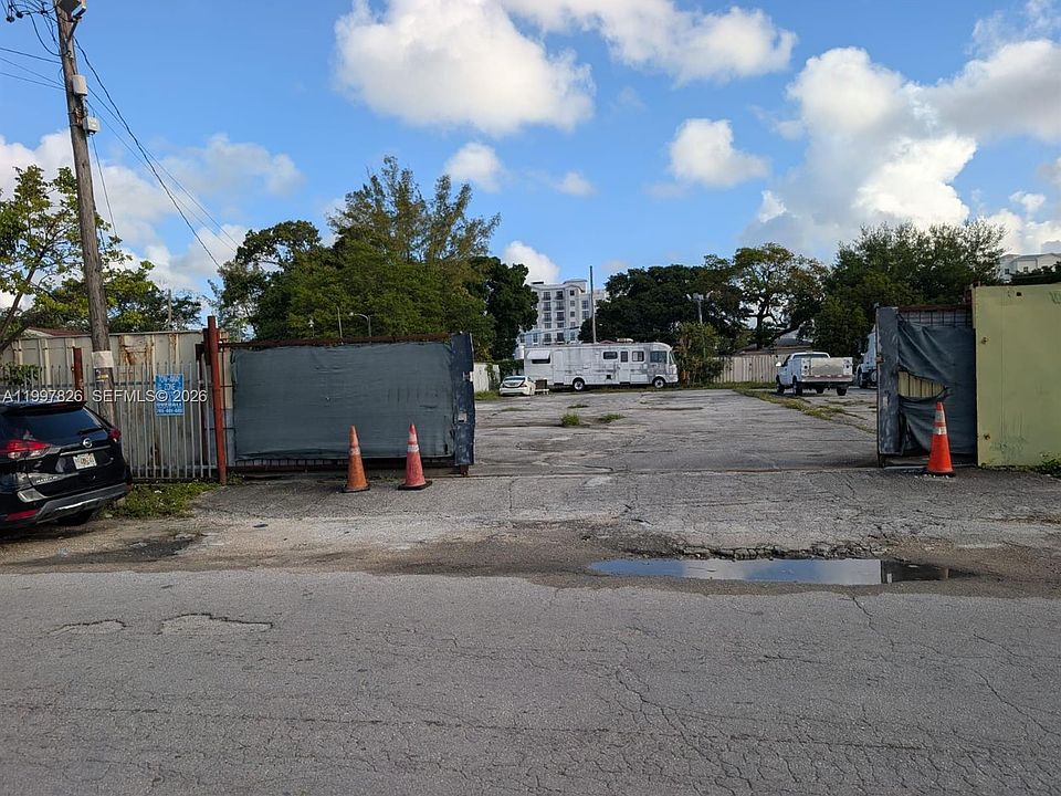 1st image of 3175 NW 75th St