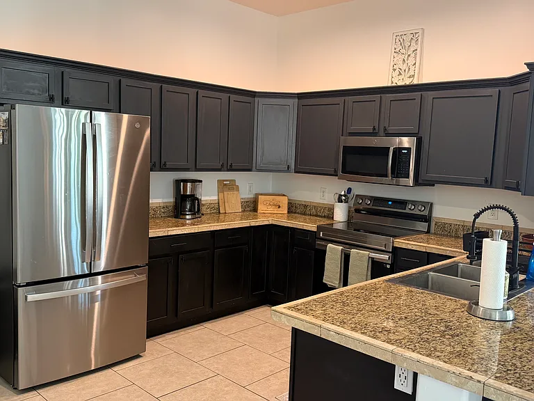 1554 E Kings Ct — Photo 9