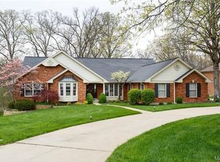 9845 Eagle Hill Ln, Saint Louis, MO