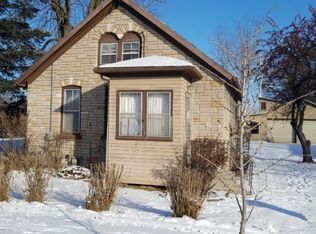 610 9th St, Green Bay, WI 54304