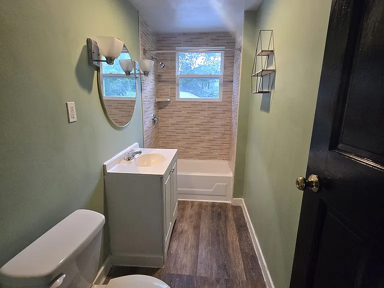 36-38 Fairfield St #2 — Photo 10
