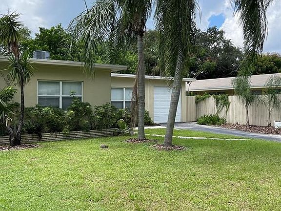 3rd image of 1835 Park Ln #2123