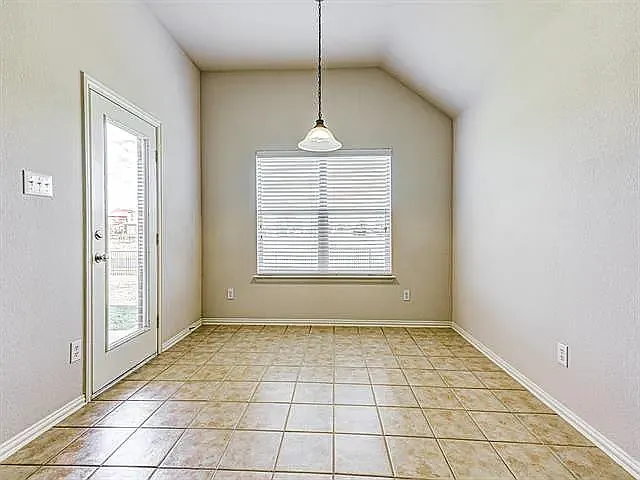 2761 Cascade Cove Dr — Photo 13
