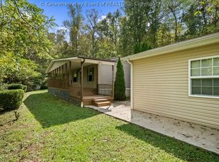 355 Fudges Creek Rd, Ona, WV 25545