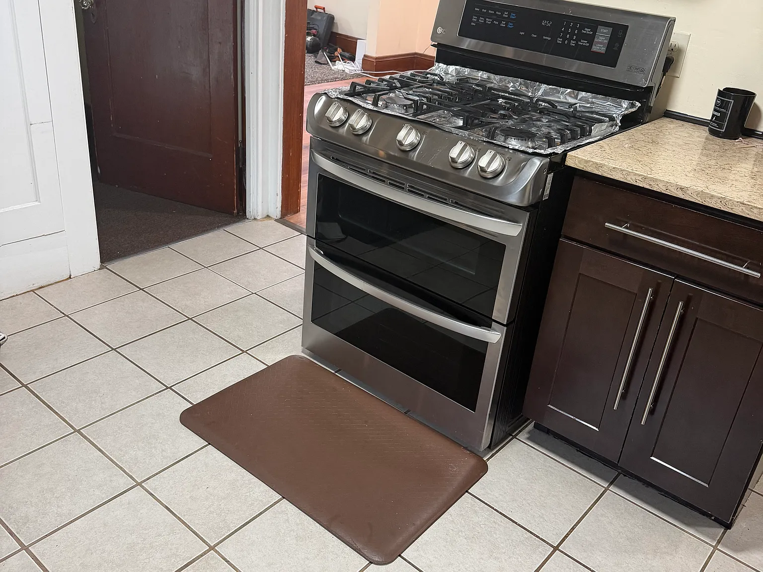 3 bed, 1300 sqft, $1,800 — Photo 3
