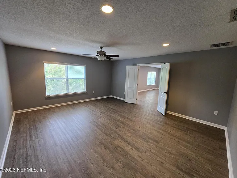 180 Thornloe Dr — Photo 28