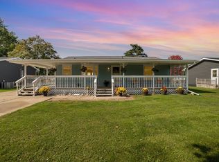1301 N Gould St, Owosso, MI 48867