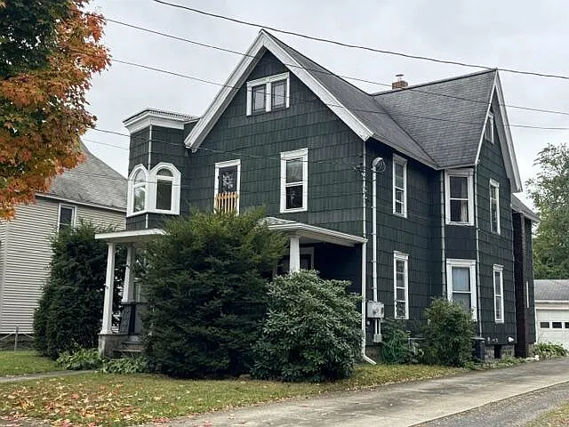105 N Elmer Ave