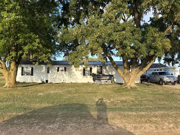 9635 S Loomis Rd, Shepherd, MI 48883