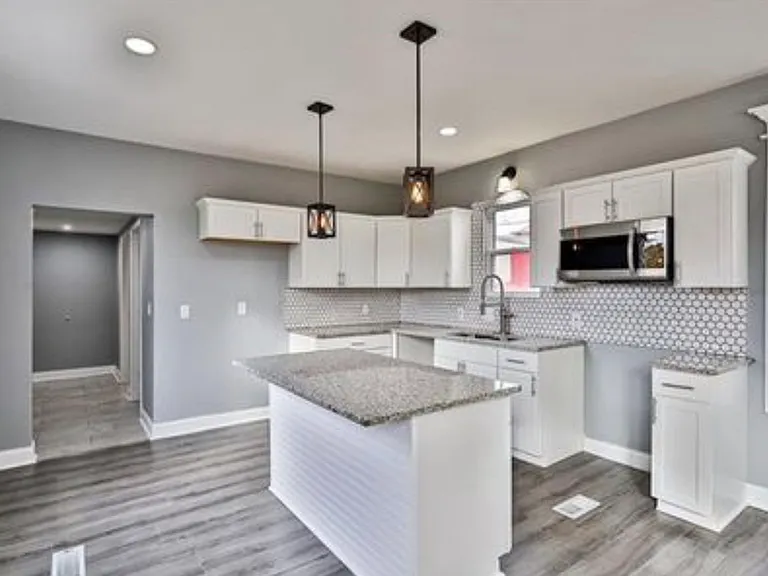 3336 Flora Ave — Photo 9