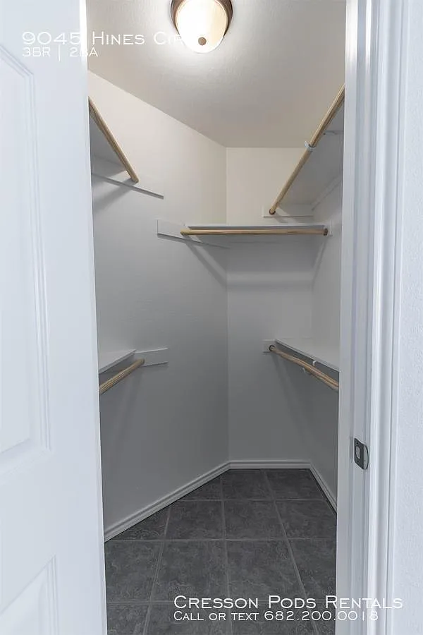 Phase 1 - Hines - 9004 — Photo 4