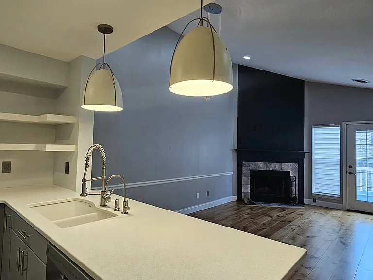 918 Harbor House Dr #8 — Photo 1