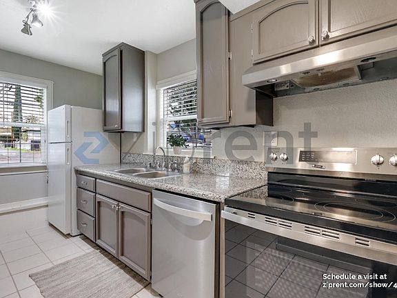 Updated Full Kitchen