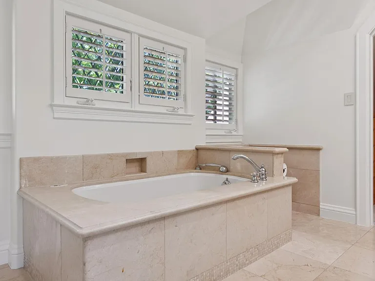 845 Windsor Dr — Photo 44