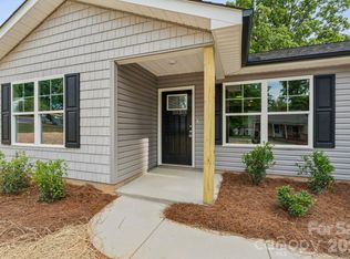 203 W 17th St, Kannapolis, NC 28081