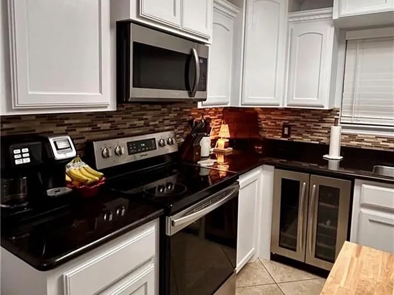 1405 Pheasant Dr — Photo 17