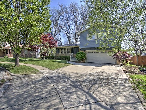 3rd image of 4636 Lawson Dr