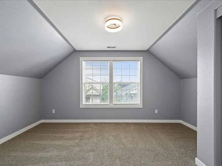 4612 Belgian Ln — Photo 17