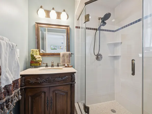 33 Beach 221st Street image 8 of 29