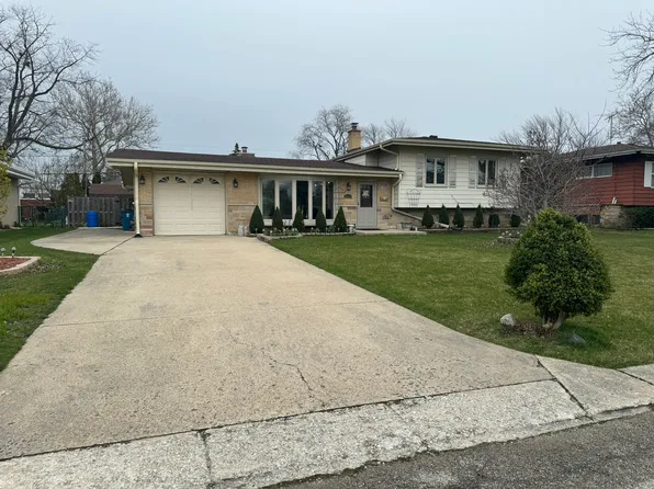 5639 N Manor Ln, Chicago, IL 60631