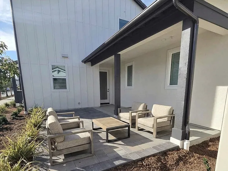 512 San Lorenzo Rd — Photo 8