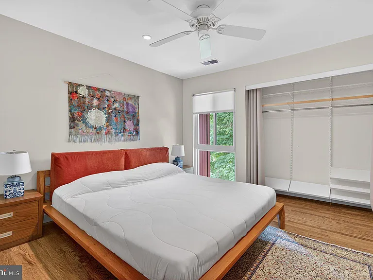 11131 Saffold Way — Photo 10