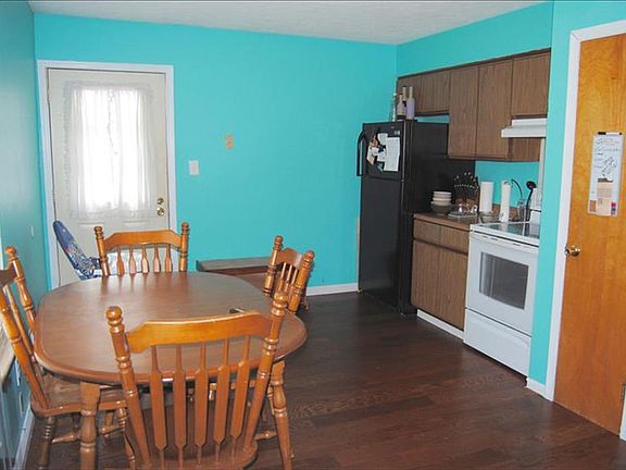 4th image of 126 Joy Ct