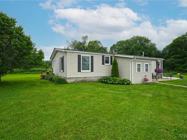 5886 Fox Valley Rd, West Valley, NY 14171