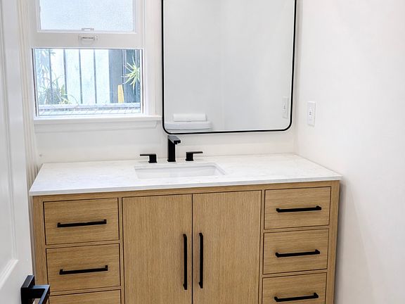5th image of 344 S Elm Dr #2