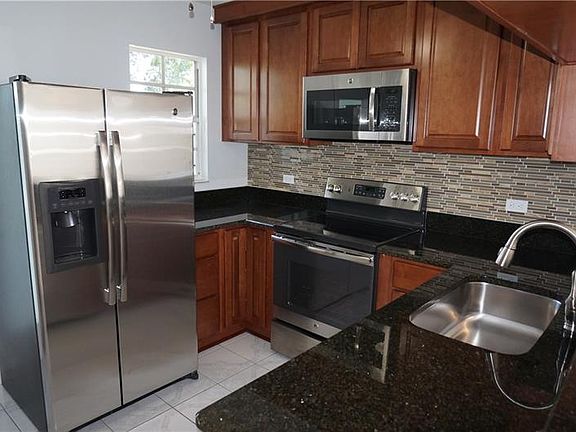 4th image of 3367 W Wyoming Cir