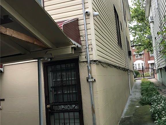 4th image of 4316 Edson Ave