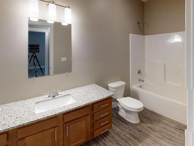 Prairie Heights Apartments — Photo 25