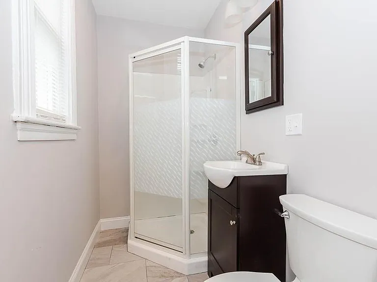 263 E Cottage St #3 — Photo 11